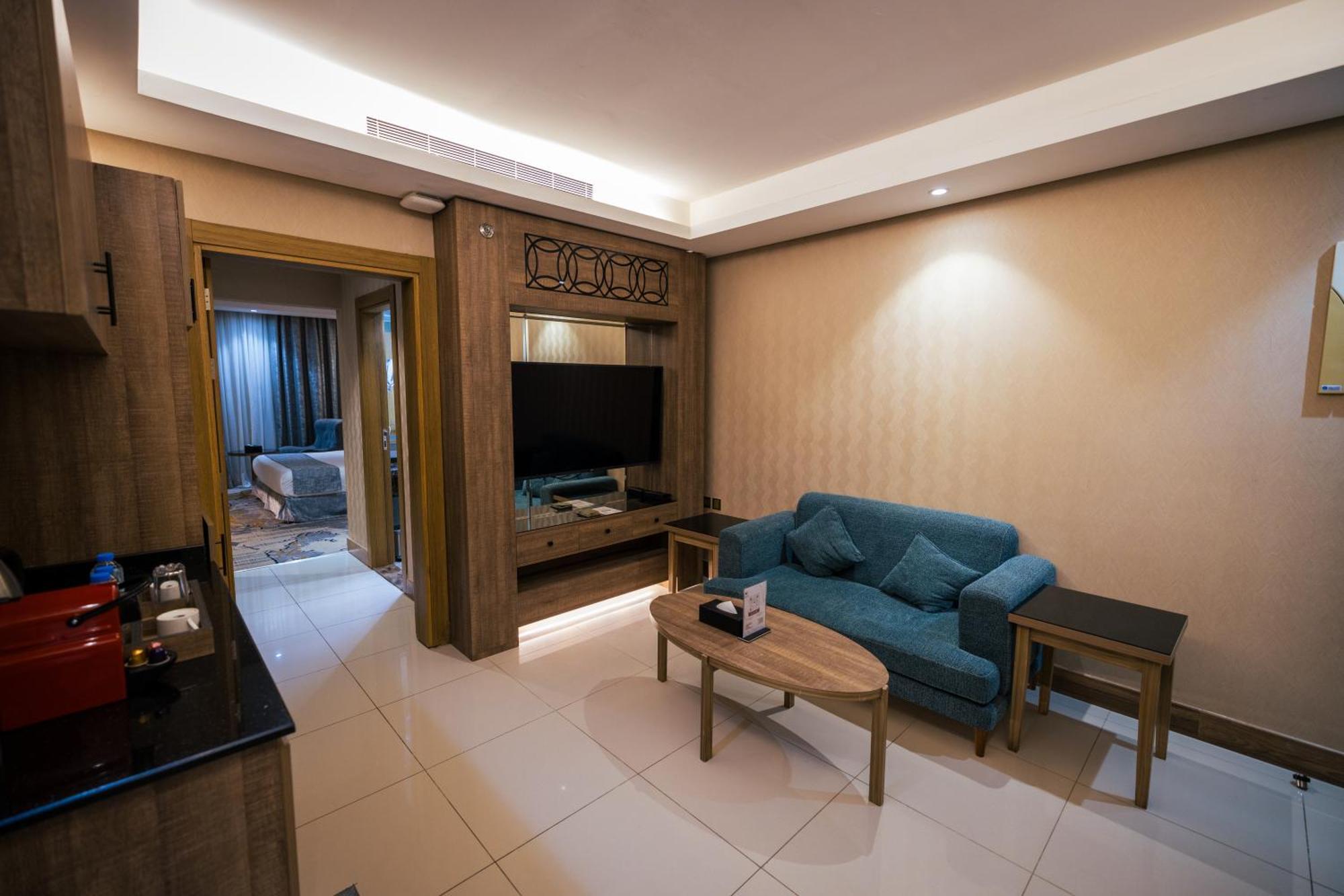 Mirnian Hotel Джедда Экстерьер фото