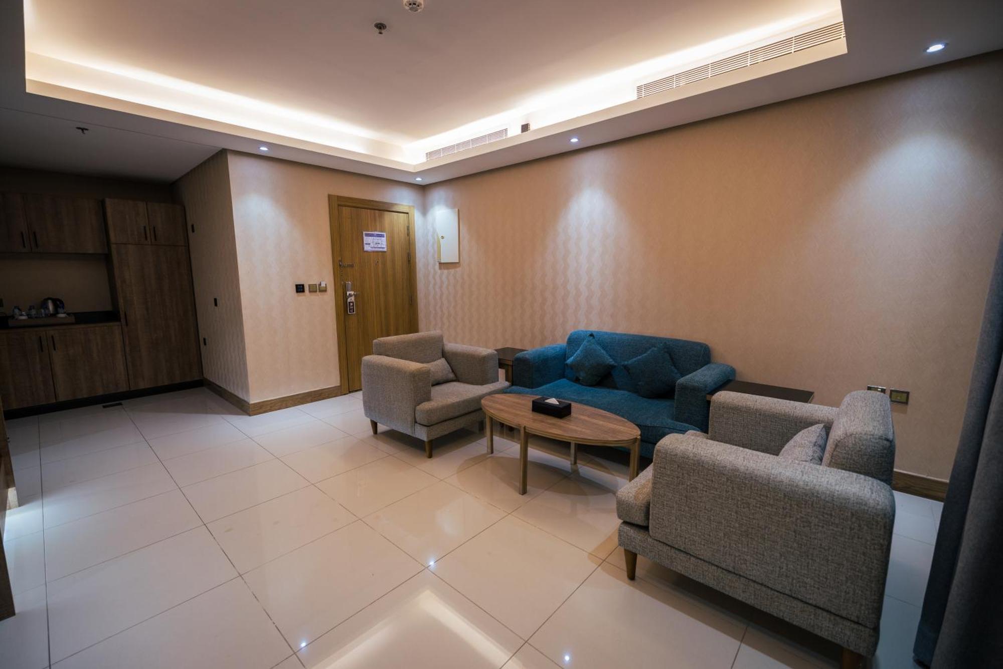 Mirnian Hotel Джедда Экстерьер фото